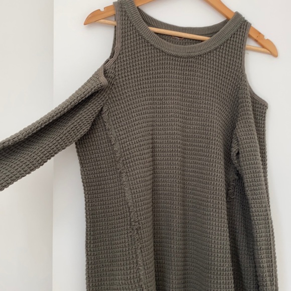 Free People Sweater - Picture 2 of 4